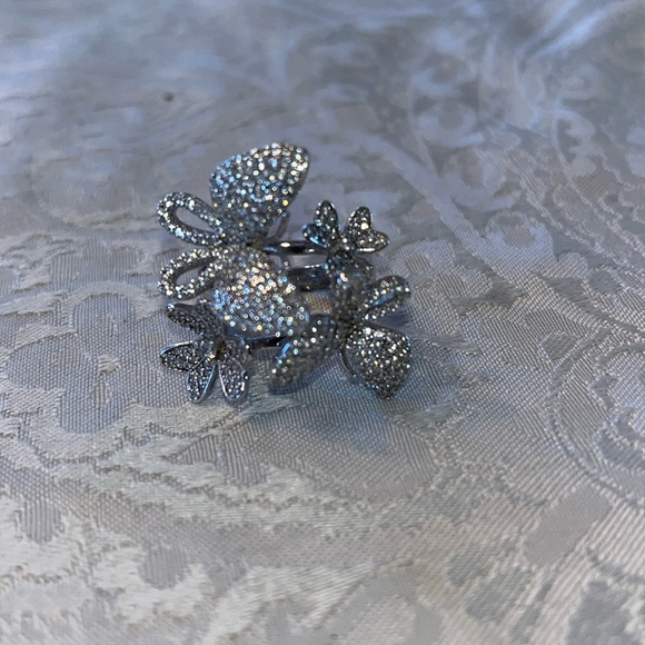 Sterling Silver 925 Butterfly Ring Size 8 in EUC!  So sparkly! - Picture 2 of 3